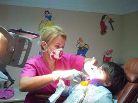 doctor-dentist-stomatologic-copii